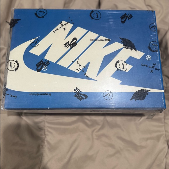 Nike Jordan 1 Retro High OG SP - Picture 13 of 14